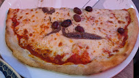 Pizza du Restaurant L'escale à Antibes - n°9