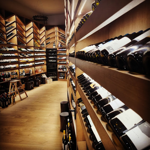 Opinii despre Cava Vegera în Βούλα - Μπαρ