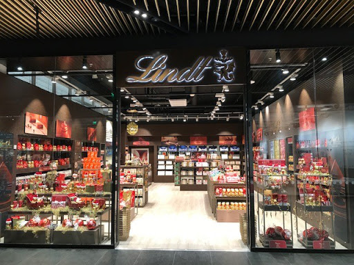 Lindt Chocolate Store Mall of Tripla