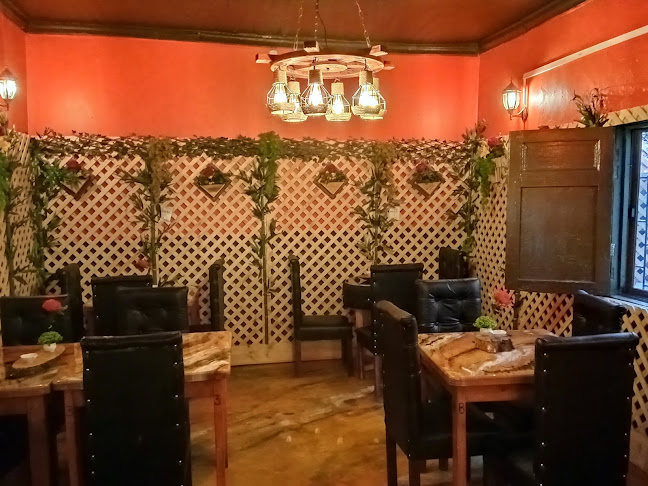 Opiniones de Barry's Restobar Waffleria en Peñaflor - Restaurante