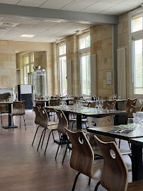 Atmosphère du Restaurant français Restaurant Les Griffons à Bassens - n°1