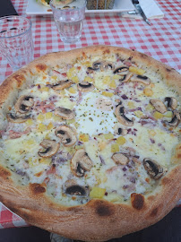 Pizza du Pizzeria La villa Brooklyn à Metz - n°8