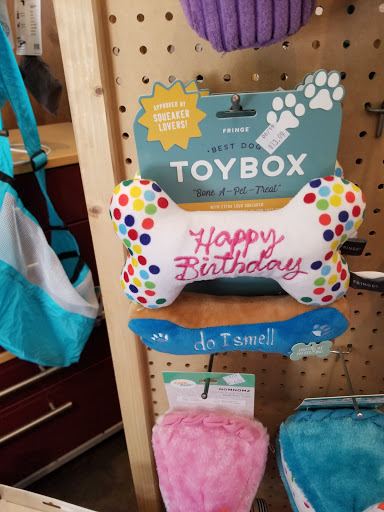 Pet Supply Store «Wally Pets», reviews and photos, 4411 Wallingford Ave N, Seattle, WA 98103, USA