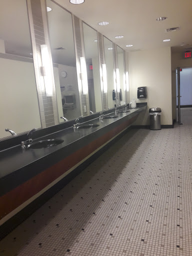 Gym «LA Fitness», reviews and photos, 1900 SE 10th Ave, Fort Lauderdale, FL 33316, USA