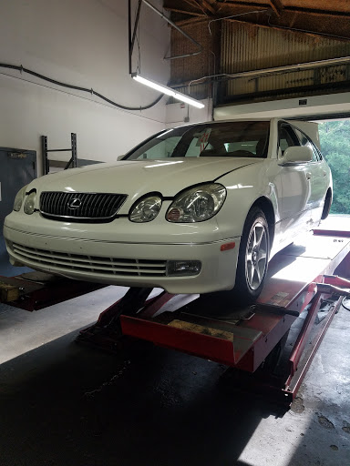 Auto Repair Shop «Creech Import Repair, Inc.», reviews and photos, 1818 St Albans Dr #106, Raleigh, NC 27609, USA