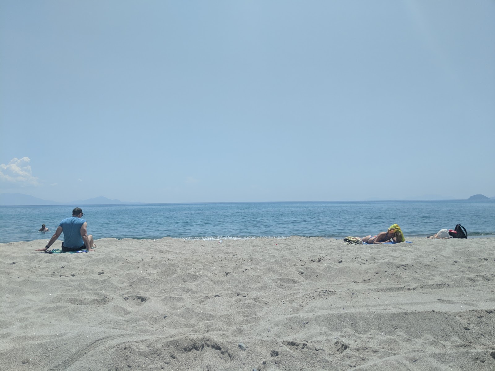 Foto de Paralia Kardamena con playa amplia
