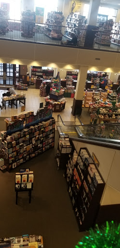 Book Store «Barnes & Noble», reviews and photos, 91 Old Country Rd, Carle Place, NY 11514, USA