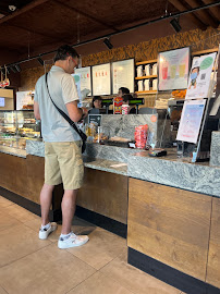 Atmosphère du Café Starbucks Coffee à Saint-Albain - n°15