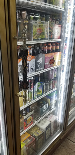 Liquor Store «Merchants Gourmet Wine Shop», reviews and photos, 3909 Owen Rd, Fenton, MI 48430, USA