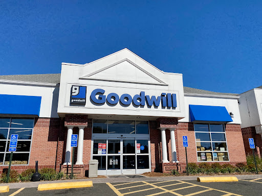 Thrift Store «Goodwill Avon Store & Donation Station», reviews and photos