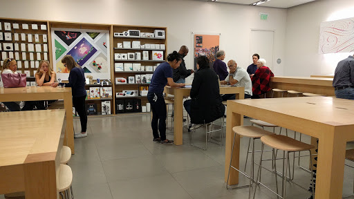 Computer Store «Apple Irvine Spectrum Center», reviews and photos, 763 Spectrum Center Dr, Irvine, CA 92618, USA