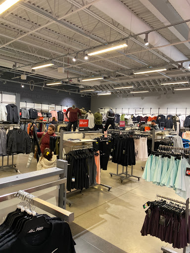 Sporting Goods Store «Nike Factory Store», reviews and photos, 1 Premium Outlet Blvd #699, Tinton Falls, NJ 07753, USA