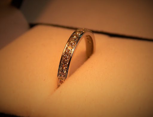 Jewelry Designer «Sunshine Jewelry and Watch Repair», reviews and photos, 225 E Ponce de Leon Ave #130, Decatur, GA 30030, USA