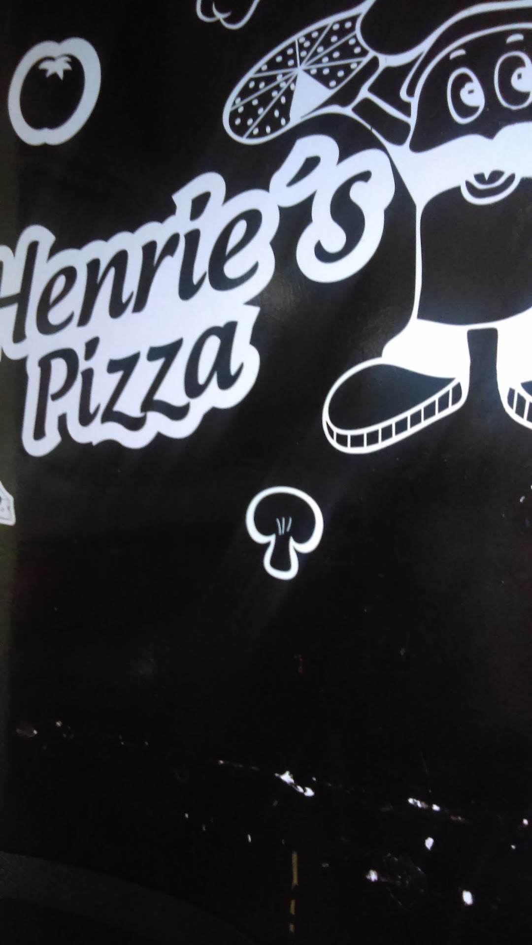 Henries pizza