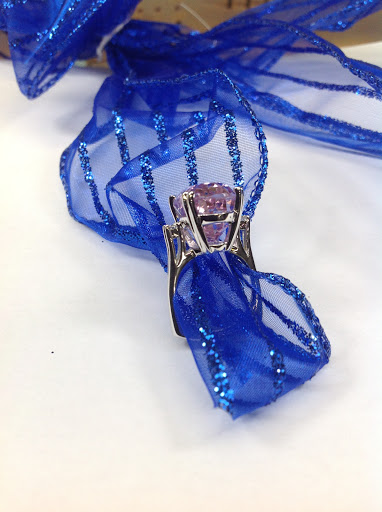 Jewelry Store «Kennington Jewelers», reviews and photos, 7799 N 1st St, Fresno, CA 93720, USA