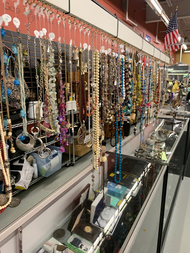 Thrift Store «Bethesda Thrift Shop», reviews and photos, 4749 County Rd 101, Minnetonka, MN 55345, USA