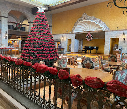 Holiday Inn Queretaro-Centro Historico, an IHG Hotel photo