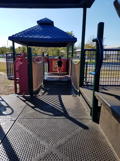 Aquatic Centre «Fairland Sports and Aquatics Center», reviews and photos, 13950 Old Gunpowder Rd, Laurel, MD 20707, USA