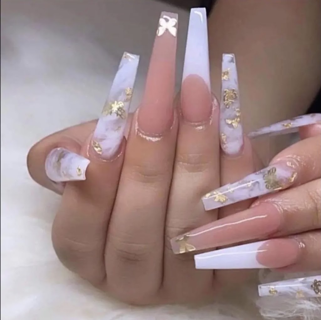 Vicky Nails 78238