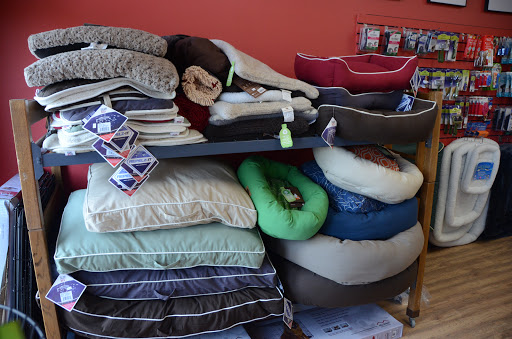 Pet Supply Store «Leash on Life, Pet Supplies», reviews and photos, 650 Pacha Pkwy #5, North Liberty, IA 52317, USA