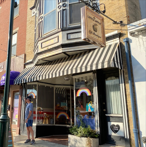 Boutique «The Little Apple», reviews and photos, 4361 Main St, Philadelphia, PA 19127, USA