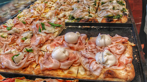 Campana Pizza in Teglia in Corigliano, Provincia di Cosenza