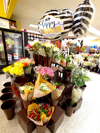 Grocery Store «Safeway», reviews and photos, 1421 Tara Hills Dr, Pinole, CA 94564, USA