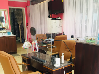 Nails Luxury Salon
