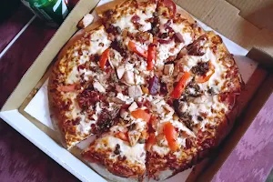 Tom's Pizza image