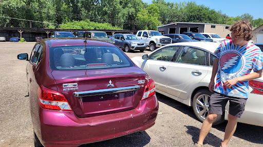 Used Car Dealer «East Side Auto», reviews and photos, 805 Main St, St Paul Park, MN 55071, USA