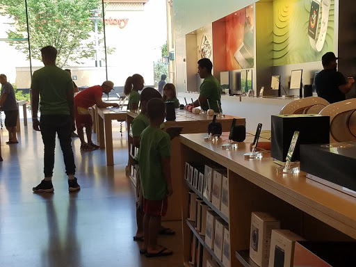 Computer Store «Apple Ridge Hill», reviews and photos, 143 Market Street, Yonkers, NY 10710, USA