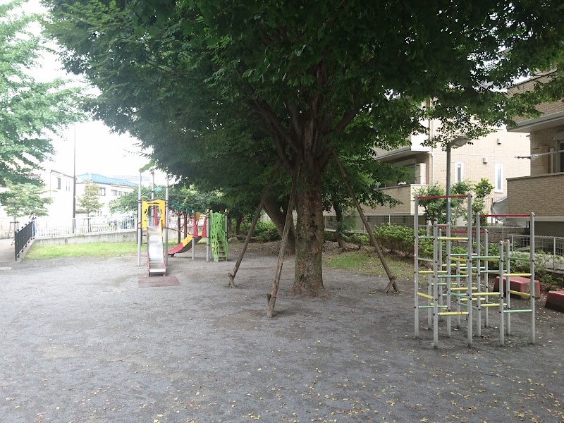 狛江市立田中の池児童公園
