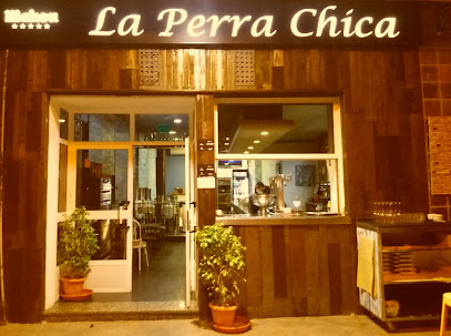 La Perra Chica Tapas Restaurant - P.º Maritimo Don Francisco Martinez Muñoz, 20, 30860 Puerto de Mazarrón, Murcia, Spain