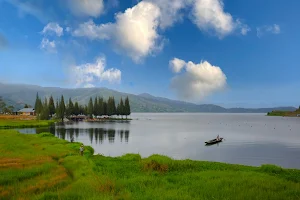 Lake Diatas image