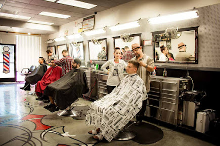American Deluxe Barber Shop , Vista