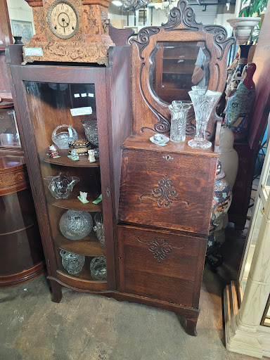 Consignment Shop «Consignment Classics Home Furnishings», reviews and photos, 1895 Hancock St, San Diego, CA 92110, USA