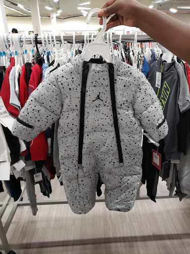 Shopping Mall «Middlesex Mall», reviews and photos, 6747 Hadley Rd, South Plainfield, NJ 07080, USA