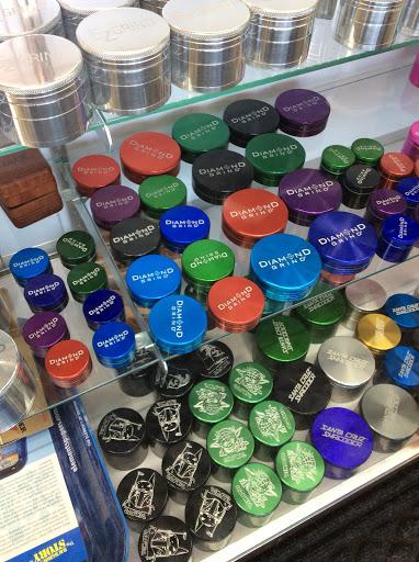 Tobacco Shop «Ra Shop #6 Metairie», reviews and photos, 3828 Veterans Memorial Blvd d, Metairie, LA 70002, USA