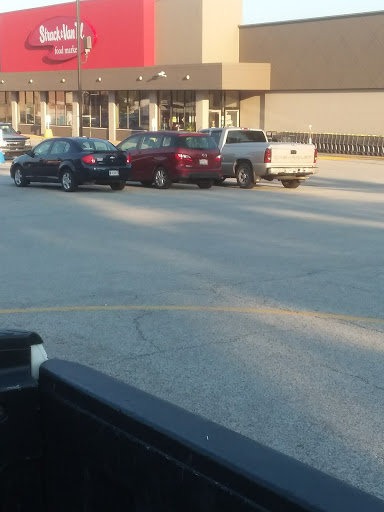 Grocery Store «Strack & Van Til Food Market», reviews and photos, 999 W Old Ridge Rd, Hobart, IN 46342, USA