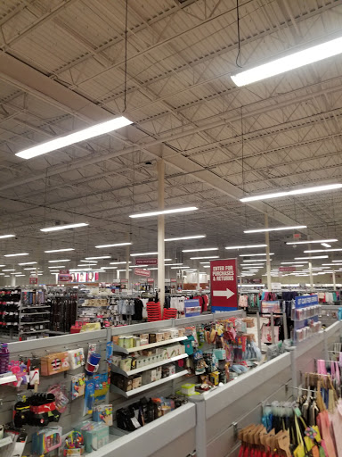 Clothing Store «Burlington Coat Factory», reviews and photos, 229 NJ-73, Marlton, NJ 08053, USA