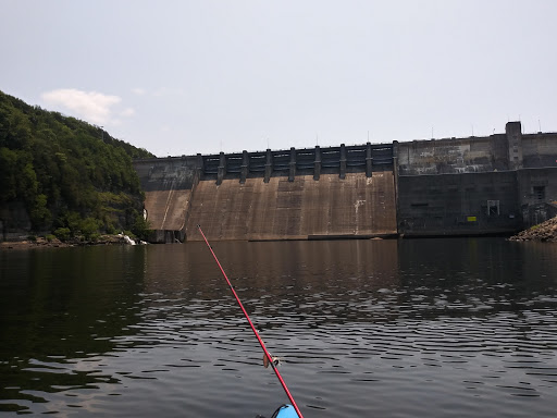 Canoe & Kayak Store «Caney Fork Outdoors - River Store», reviews and photos, 1193 Wolf Creek Rd, Silver Point, TN 38582, USA