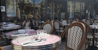 Atmosphère du Café Café Français à Issy-les-Moulineaux - n°8