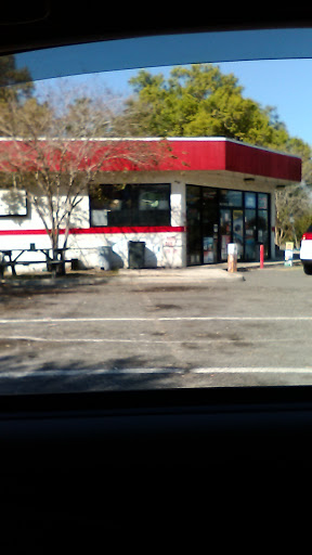 Convenience Store «Altoona Discount», reviews and photos, 42409 FL-19, Altoona, FL 32702, USA