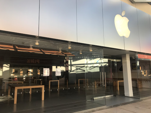 Computer Store «Apple La Cantera», reviews and photos, 15900 La Cantera Pkwy, San Antonio, TX 78256, USA