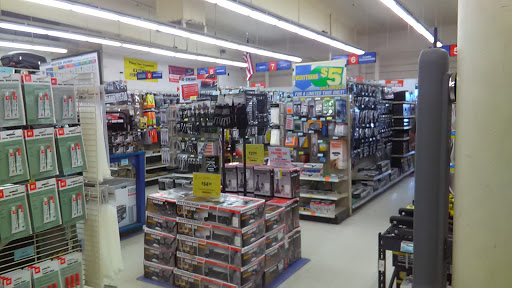 Hardware Store «Harbor Freight Tools», reviews and photos, 2165 W 7th Ave, Eugene, OR 97402, USA