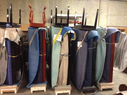 Moving and Storage Service «West Coast Moving & Storage», reviews and photos, 8700 NE Columbia Blvd, Portland, OR 97220, USA