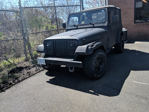 Auto Body Shop «Cedar Park Auto Body | Collision Repair Center in Fairfax, Virginia», reviews and photos, 8427 Hilltop Rd, Fairfax, VA 22031, USA