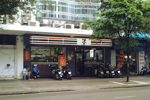 7-Eleven Saigon Trade Center image
