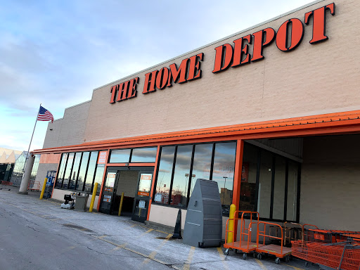 The Home Depot, 20500 E 13 Mile Rd, Roseville, MI 48066, USA, 