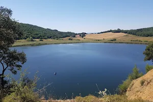 Lago de Caicedo de Yuso image